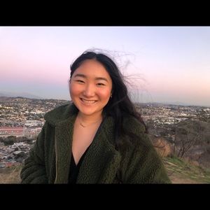 Meet your Posher, Caitlyn